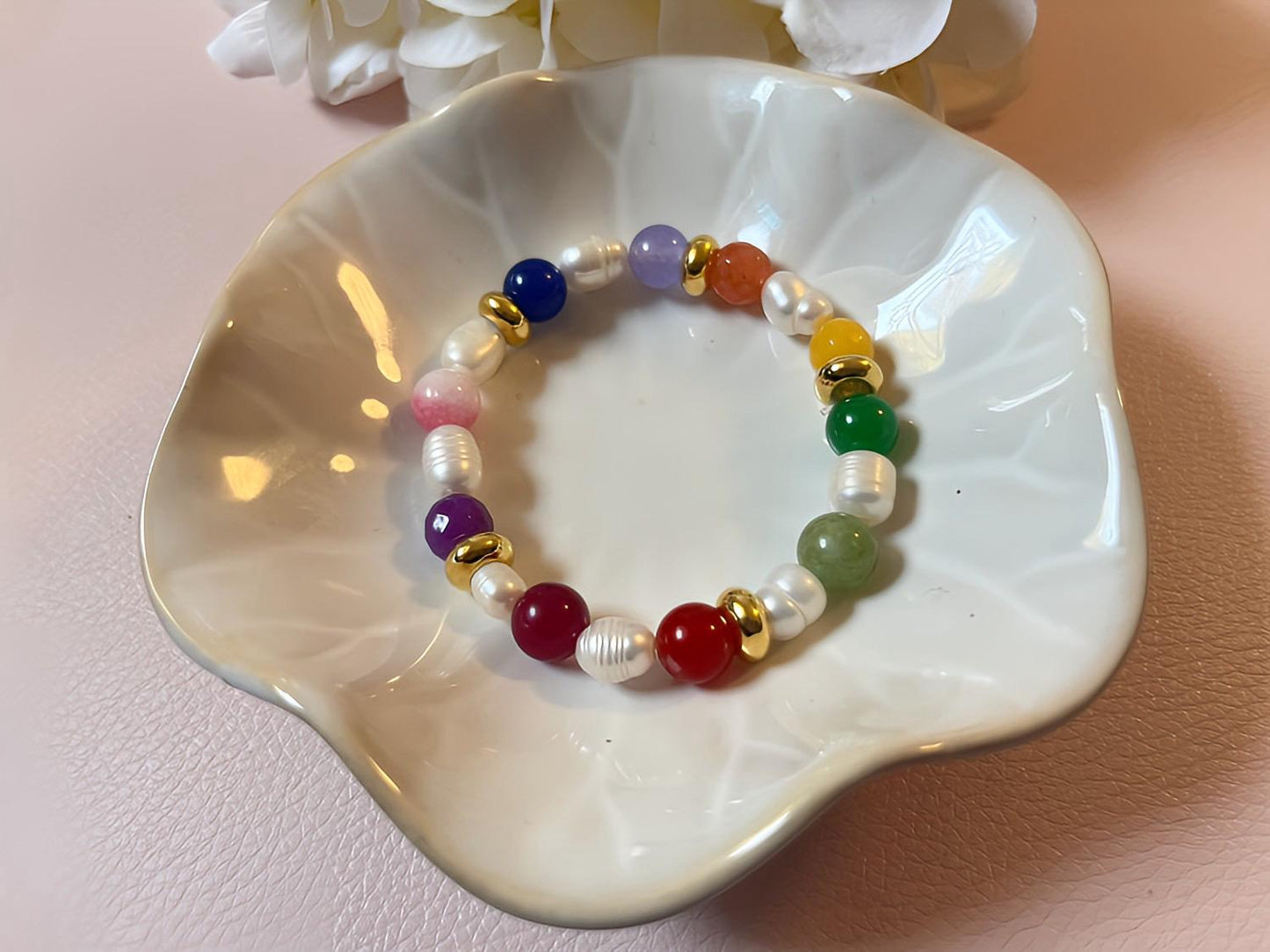 Farbenfrohes Armband mit Natursteinperlen, Süßwasserperlen und Edelstahlperlen, Freundschaftsarmband - Laury goes Kronberg