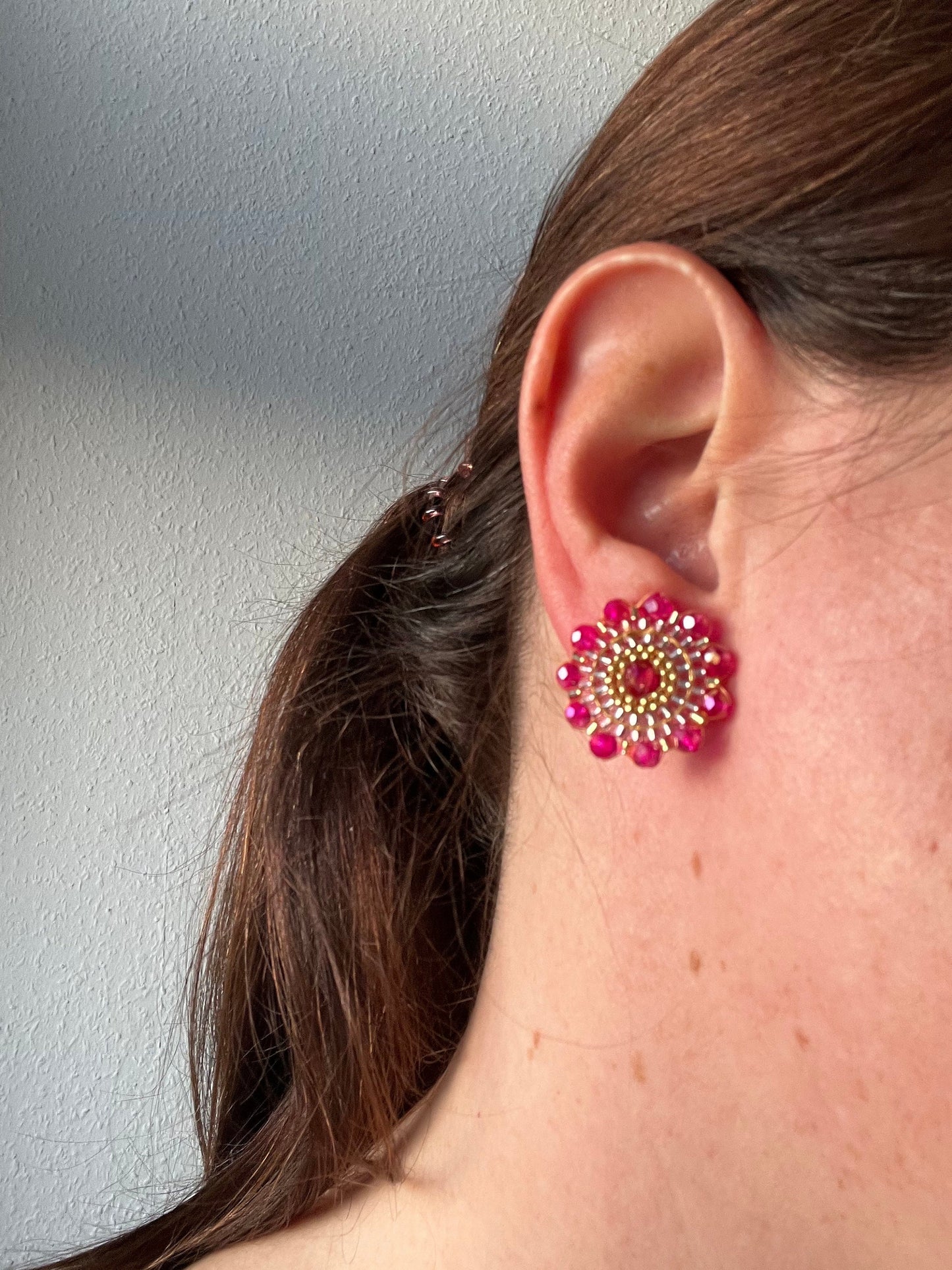 Handgestickte Perlenohrstecker Pink Gold - Laury goes New Delhi