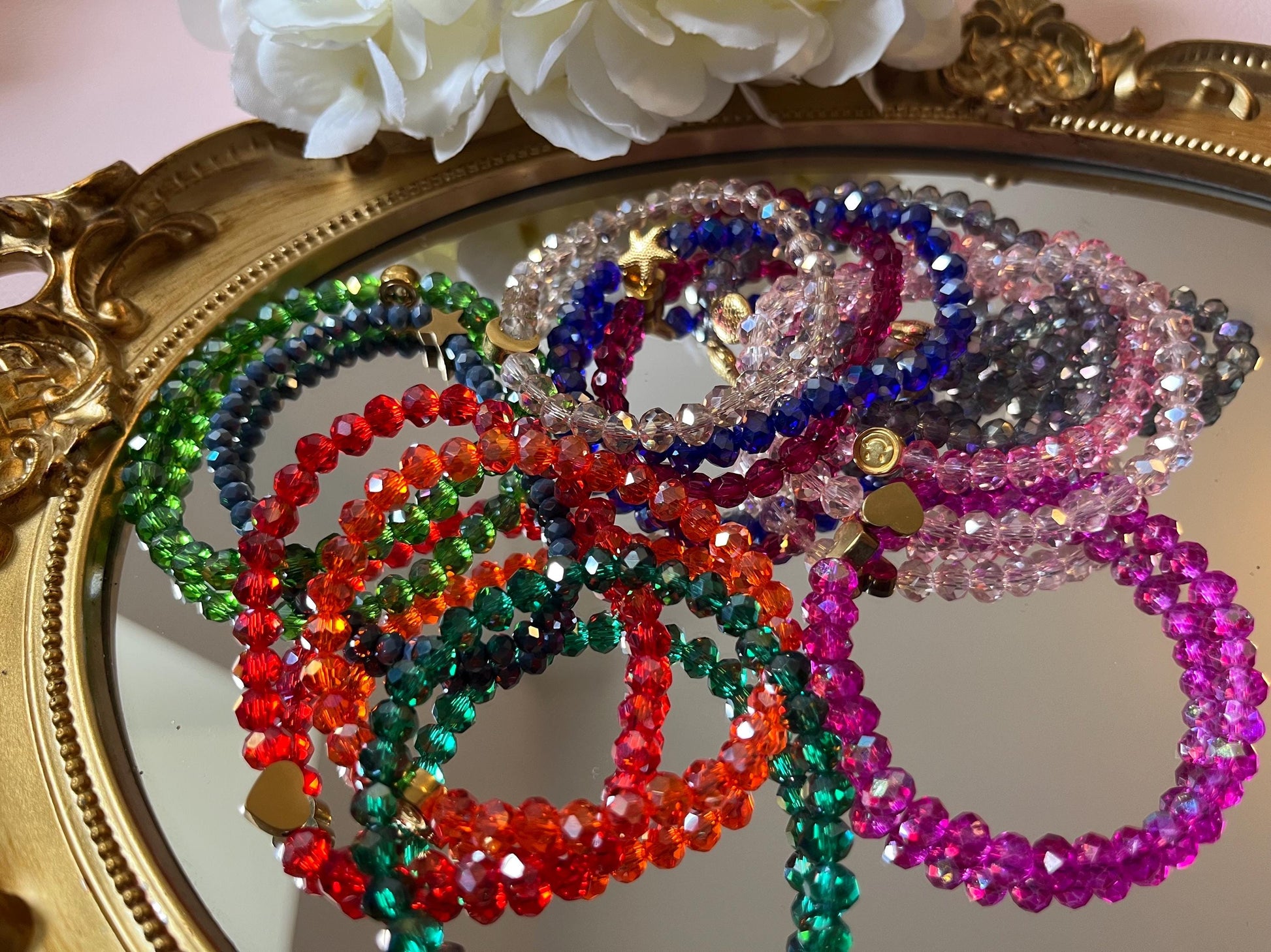 Glitzerarmband, Freundschaftsarmband, funkelndes Armband aus Facettperlen in Hellblau mit goldenem Seestern - Laury goes Sardinia