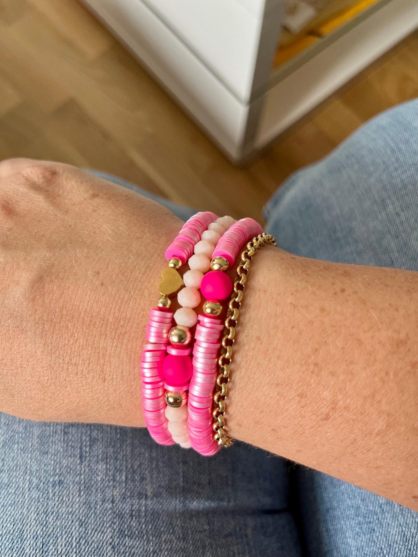 Katsuki Armband neon pink mit Perlmuttglanz - Laury goes Tokyo